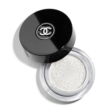 Chanel Fantasme Illusion d'Ombre Long Wear Luminous 